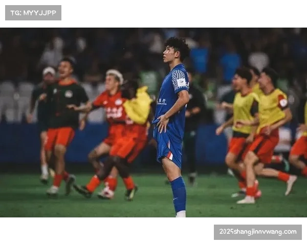 山东泰山与上海申花康桥基地热身赛敲定，为新赛季战术磨合做准备